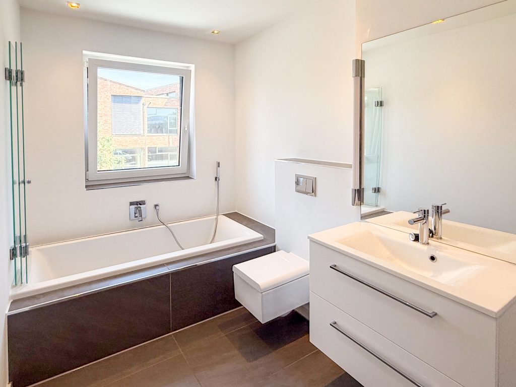 Immobilienangebot - Köln - Alle - Architektenhaus mit einzigartigem Stil  -  Energieeffizient auf Premium-Niveau