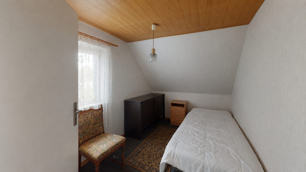 Immobilienangebot - Kerpen - Alle - Ausbaupotential  -  Ruhige Lage im Ortskern  -  500 m² Südgarten