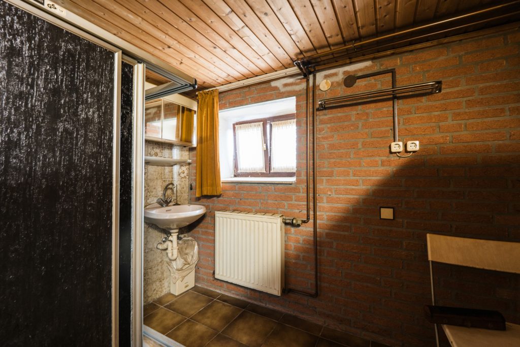 Immobilienangebot - Titz - Alle - Familienfreundliche Doppelhaushälfte mit zwei Garagen & gepflegtem Garten