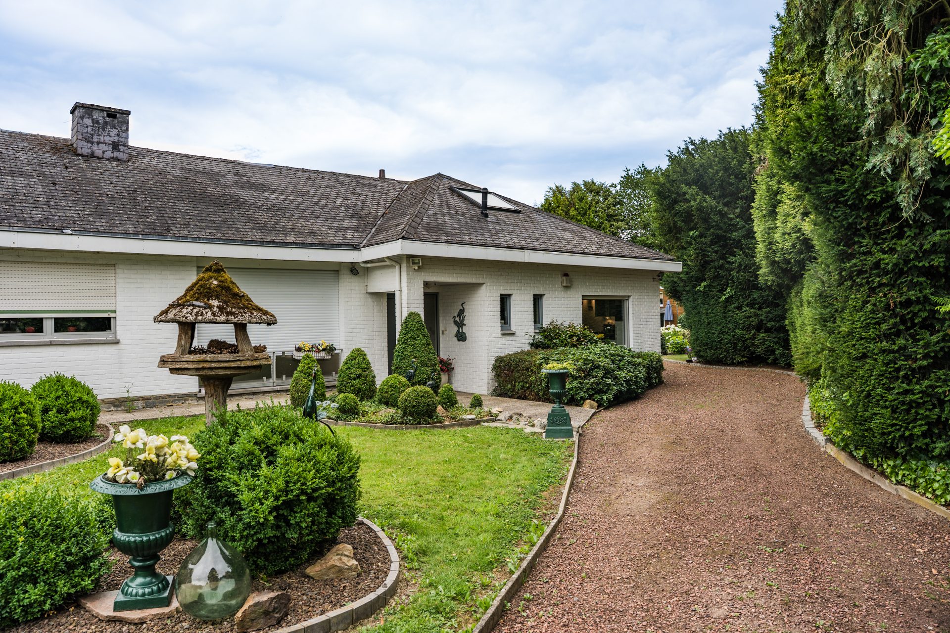 Immobilienangebot - Aachen-Lichtenbusch - Alle - Exklusives Wohnen im Dreiländereck – mit Gästehaus & parkähnlichem Grundstück