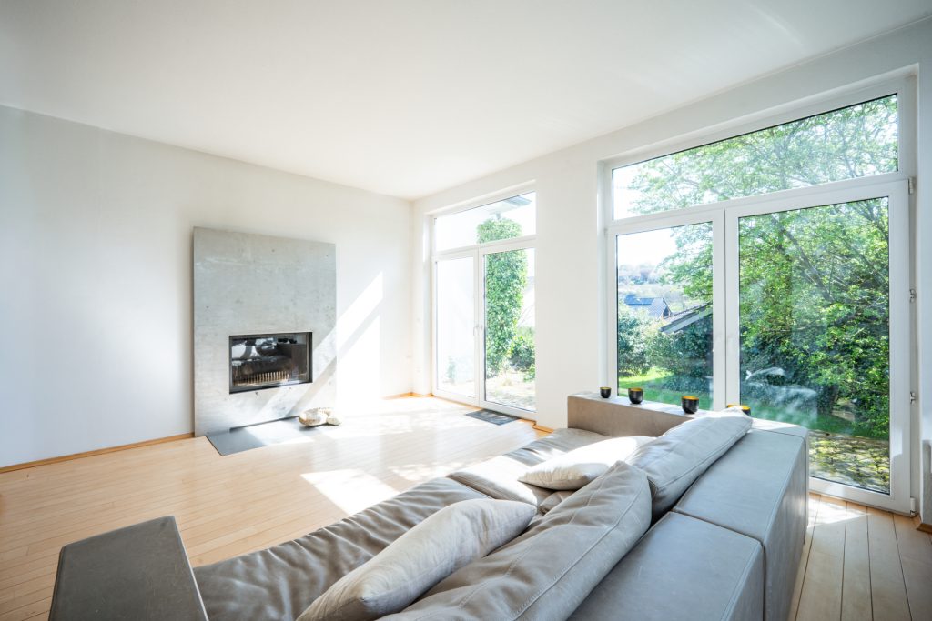 Immobilienangebot - Dahlem - Alle - Zwei Häuser auf einem Grundstück  -  Flexible Nutzung  -  Großzügige Anlage