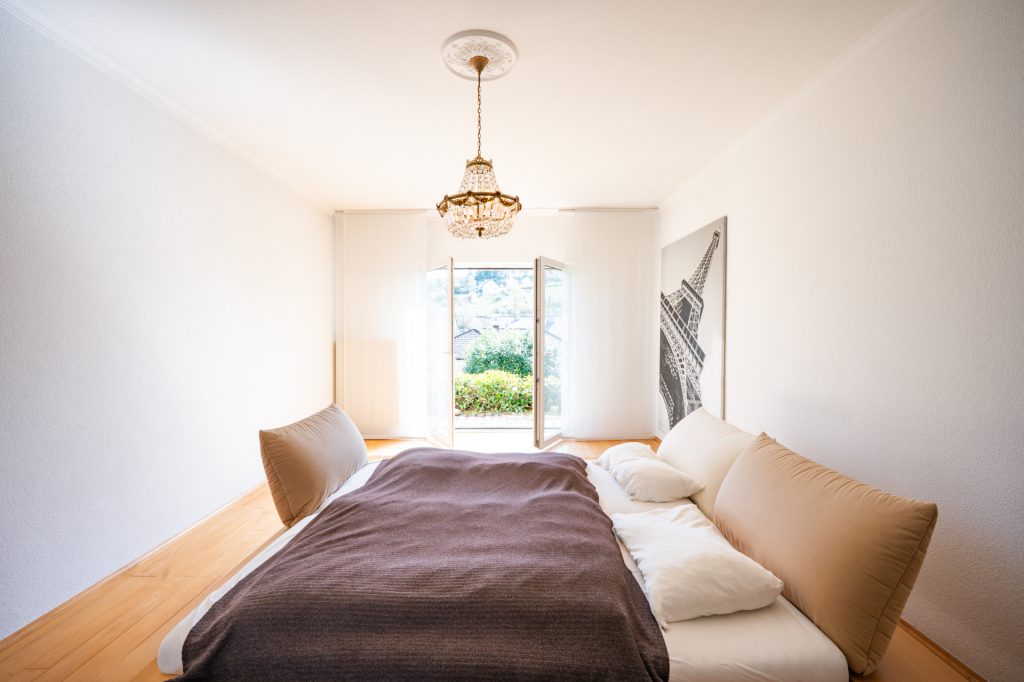 Immobilienangebot - Dahlem - Alle - Zwei Häuser auf einem Grundstück  -  Flexible Nutzung  -  Großzügige Anlage