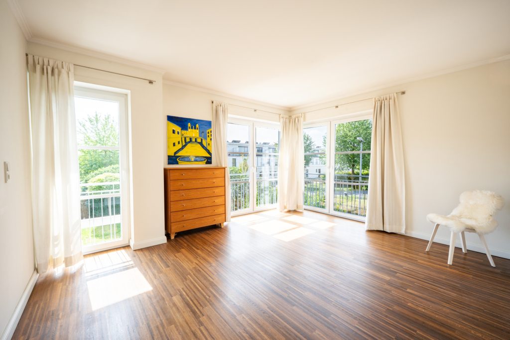 Immobilienangebot - Köln / Widdersdorf - Alle - Landhausvilla | Garten | Wellness | Kamin | 3 Schlafzimmer