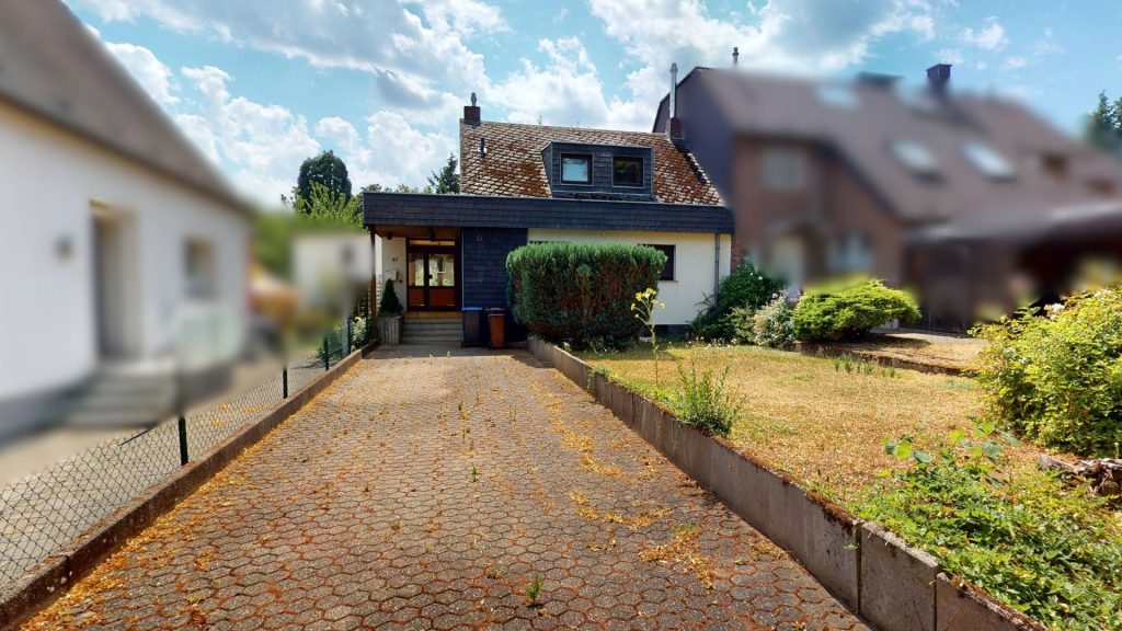 Immobilienangebot - Brühl - Alle - Wohnträume neu gestalten  -  Großer Garten  -  Ruhige Wohnlage