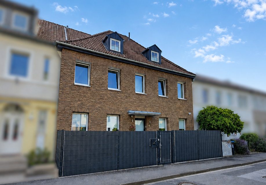 Immobilienangebot - Düsseldorf - Alle - Energetisch modernisiertes Dreifamilienhaus - Maximale Flexibilität