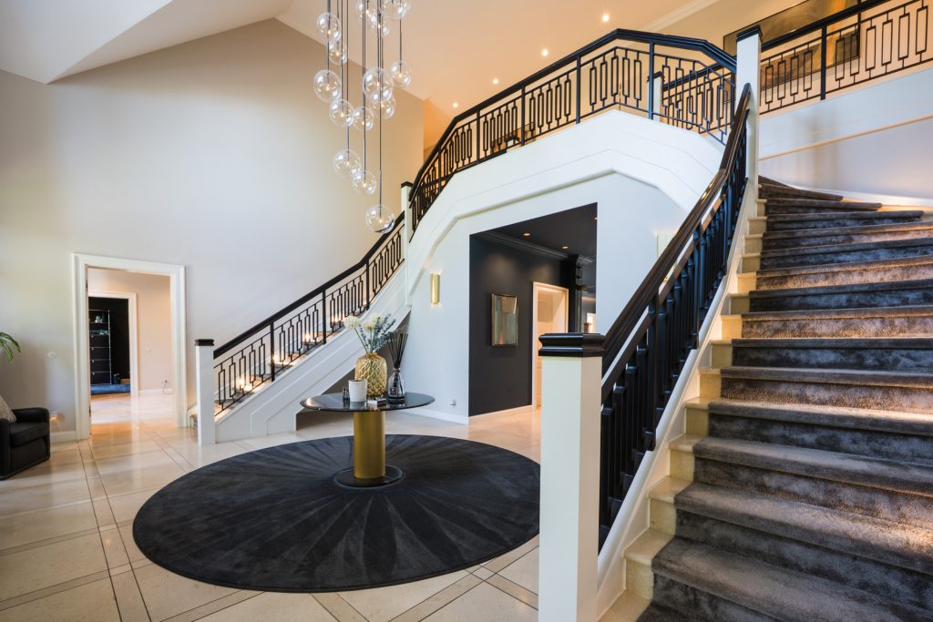 Immobilienangebot - Neukirchen-Vluyn - Alle - Zeitlose Eleganz  -  Britischer Landhausstil  -  Purer Luxus
