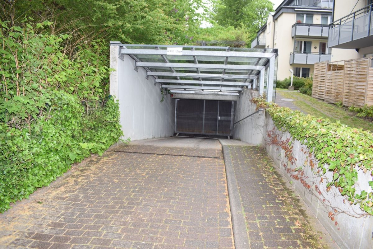 Immobilienangebot - Kiel / Blücherplatz - Alle - ”Atrium an der Beselerallee”
Exklusive Komfortwohnung mit Lift, Balkon
und 2 TG-Stellplätze
