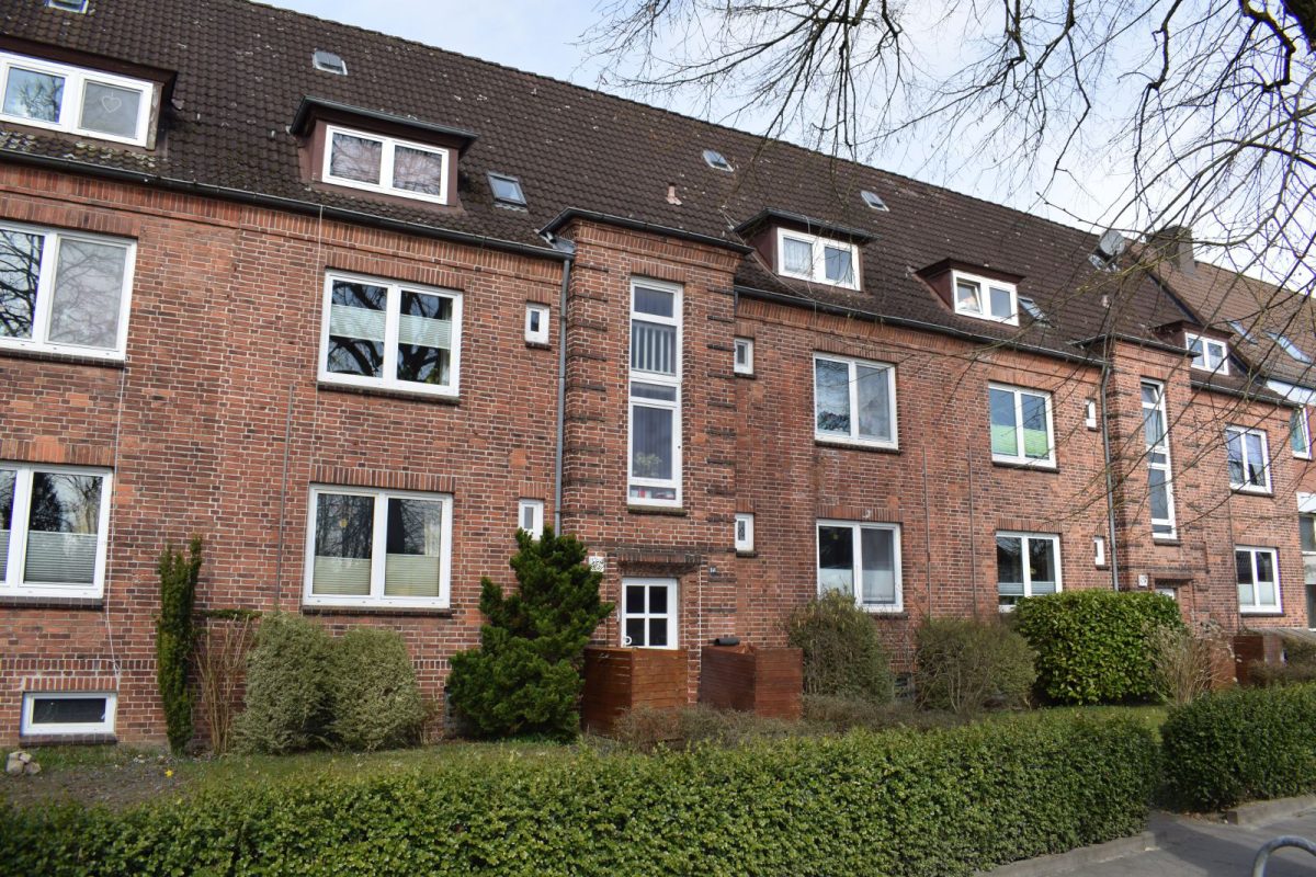 Immobilienangebot - Kiel / Hassee - Alle - Doppelt hält besser- 2 Mehrfamilienhäuser mit 3.054 m² großem Grundstück