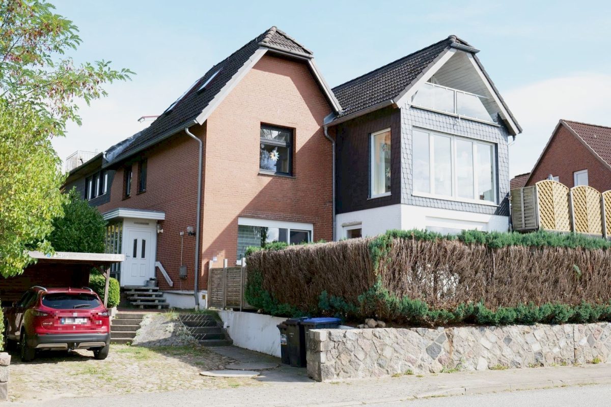 Immobilienangebot - Kiel - Alle - Gut und komplett vermietetes Anlage-Objekt in
Kiel-Kronsburg