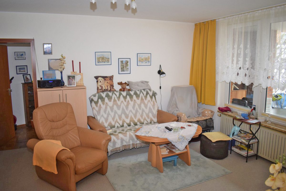 Immobilienangebot - Kiel - Alle - Vermietete 3-Zimmer-ETW mit Tiefgaragenstellplatz in der Wohnanlage "Eiche" im Kieler Zentrum