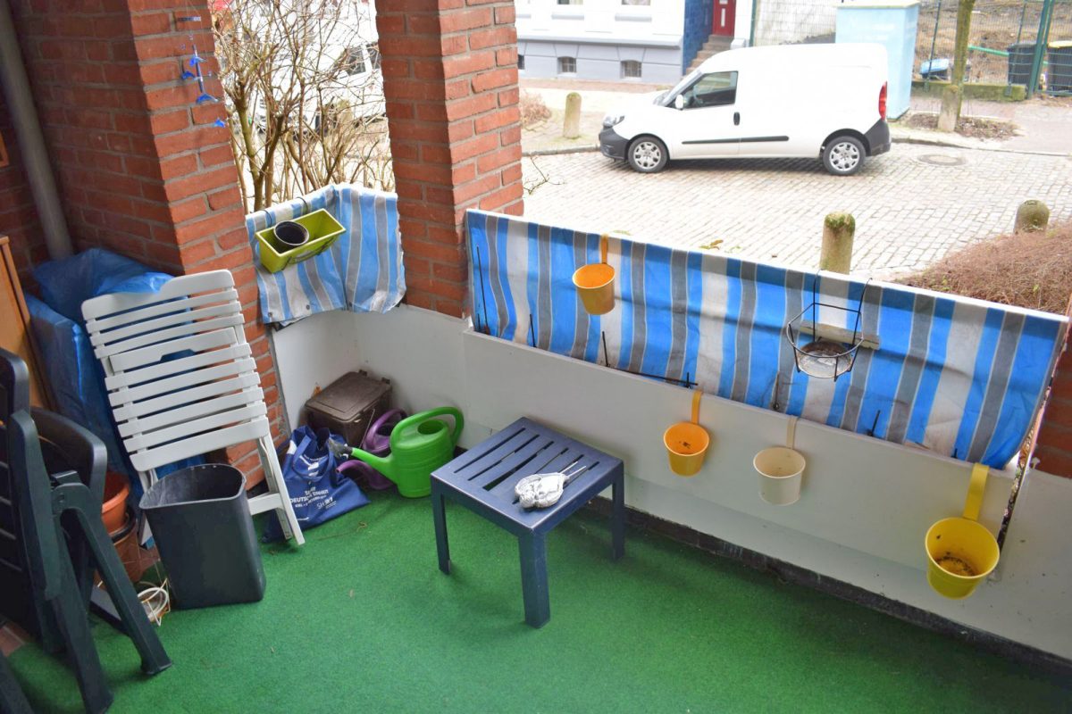 Immobilienangebot - Kiel - Alle - Vermietete 3-Zimmer-ETW mit Tiefgaragenstellplatz in der Wohnanlage "Eiche" im Kieler Zentrum