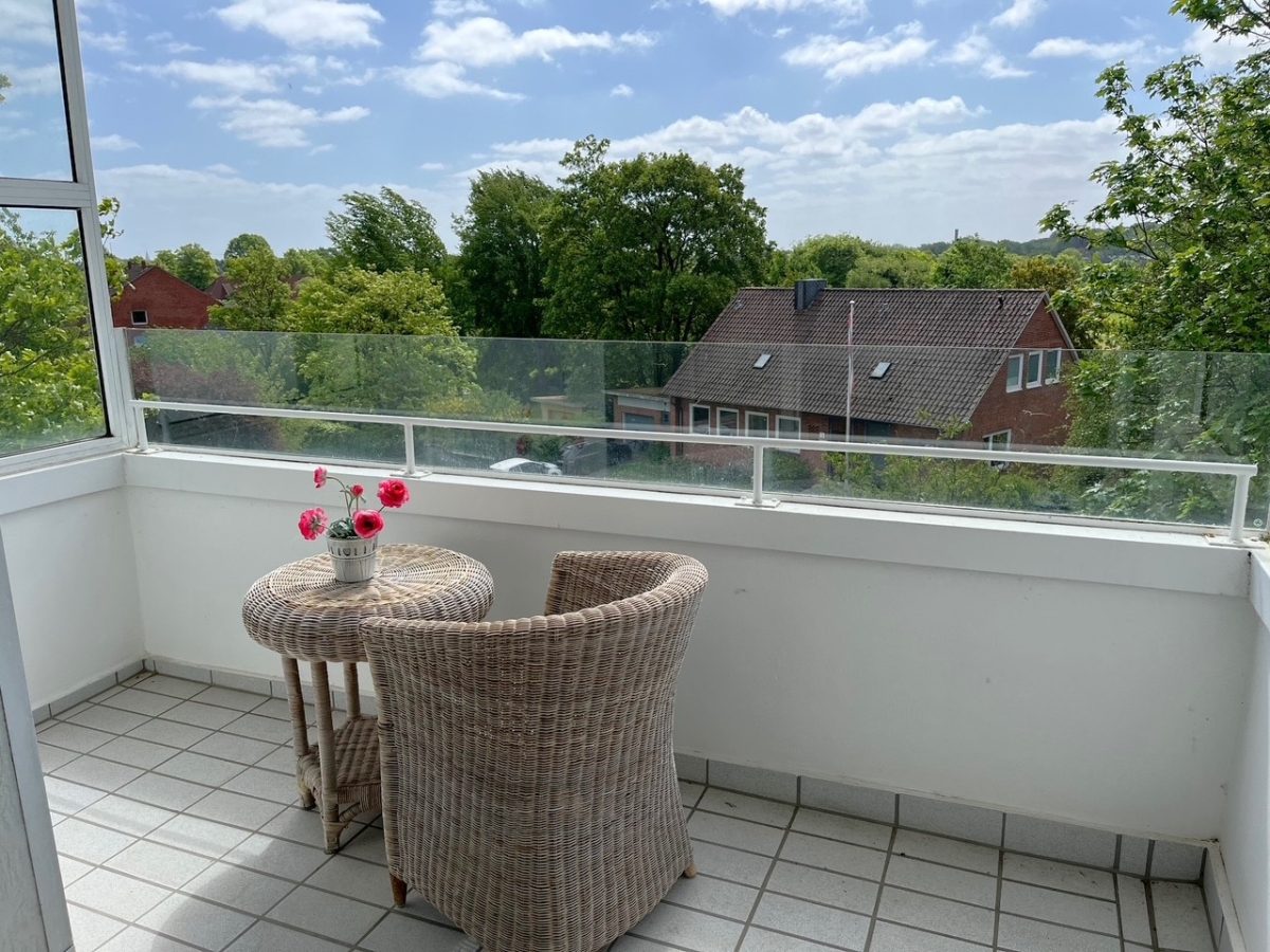 Immobilienangebot - Kronshagen - Alle - Geräumige 2-Zimmer-ETW mit Essdiele und aussichtsreichem Balkon in Kronshagen