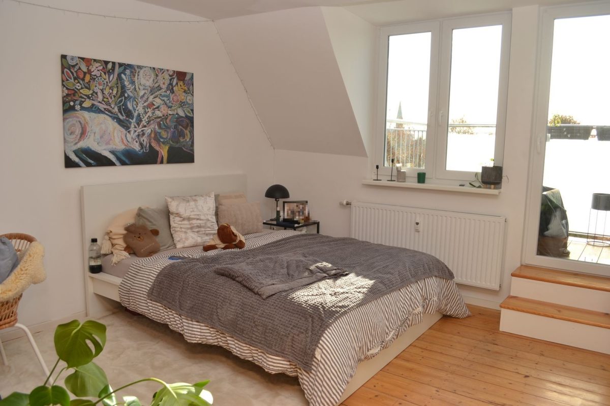 Immobilienangebot - Kiel - Alle - Gemütlich und sonnig unter'm Dach - schöne 3-Zimmer-ETW mit neuer Dachloggia Nh. Blücherplatz