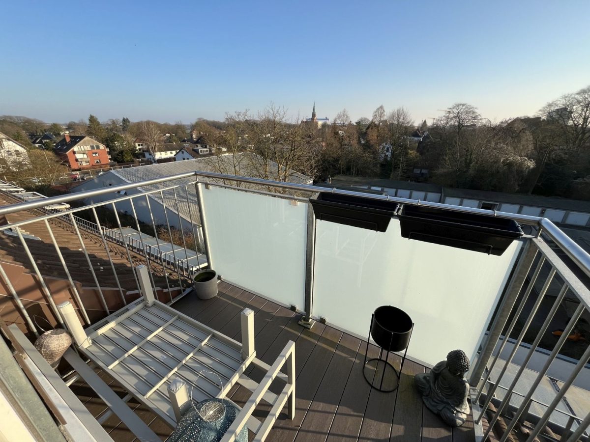 Immobilienangebot - Kiel - Alle - Gemütlich und sonnig unter'm Dach - schöne 3-Zimmer-ETW mit neuer Dachloggia Nh. Blücherplatz