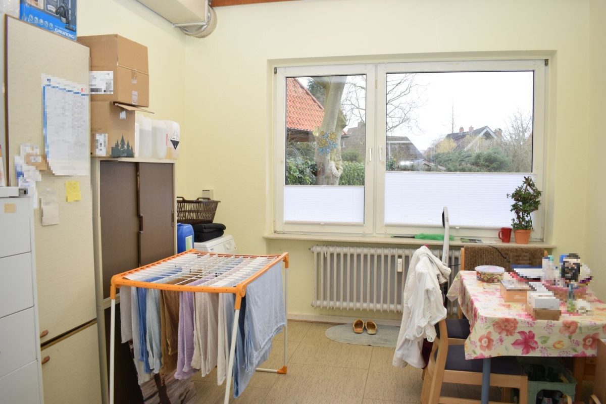 Immobilienangebot - Schwentinental - Alle - Gewerbeeinheit mit flexiblen Aufteilungsmöglichkeiten im Ortskern von Klausdorf