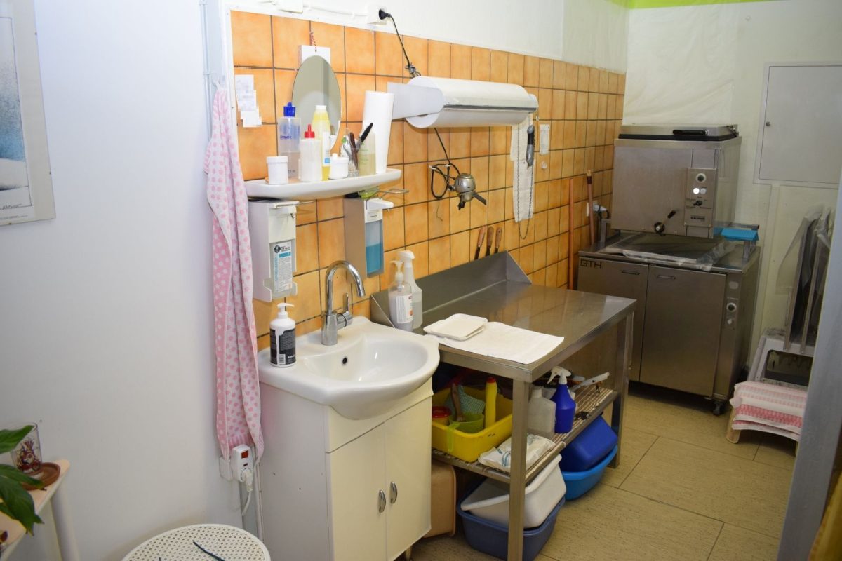 Immobilienangebot - Schwentinental - Alle - Gewerbeeinheit mit flexiblen Aufteilungsmöglichkeiten im Ortskern von Klausdorf