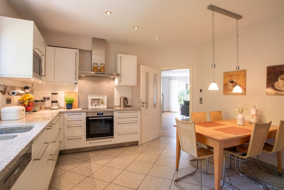 Immobilienangebot - Kiel - Alle - Wohnjuwel in exponierter Randlage von Kronshagen