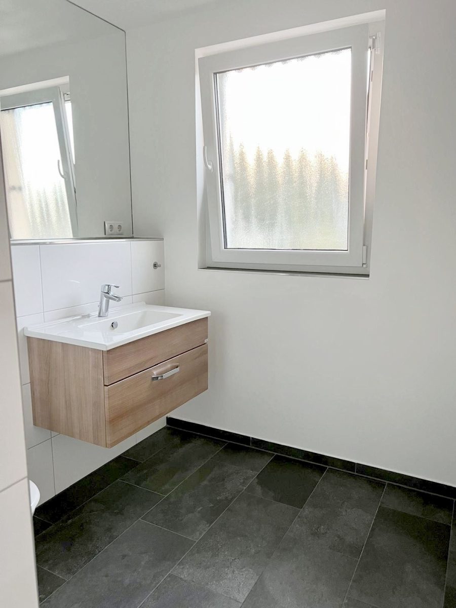 Immobilienangebot - Flintbek - Alle - Modernes Penthouse mit Rundumterrasse in Flintbek – Kapitalanlage mit Stil