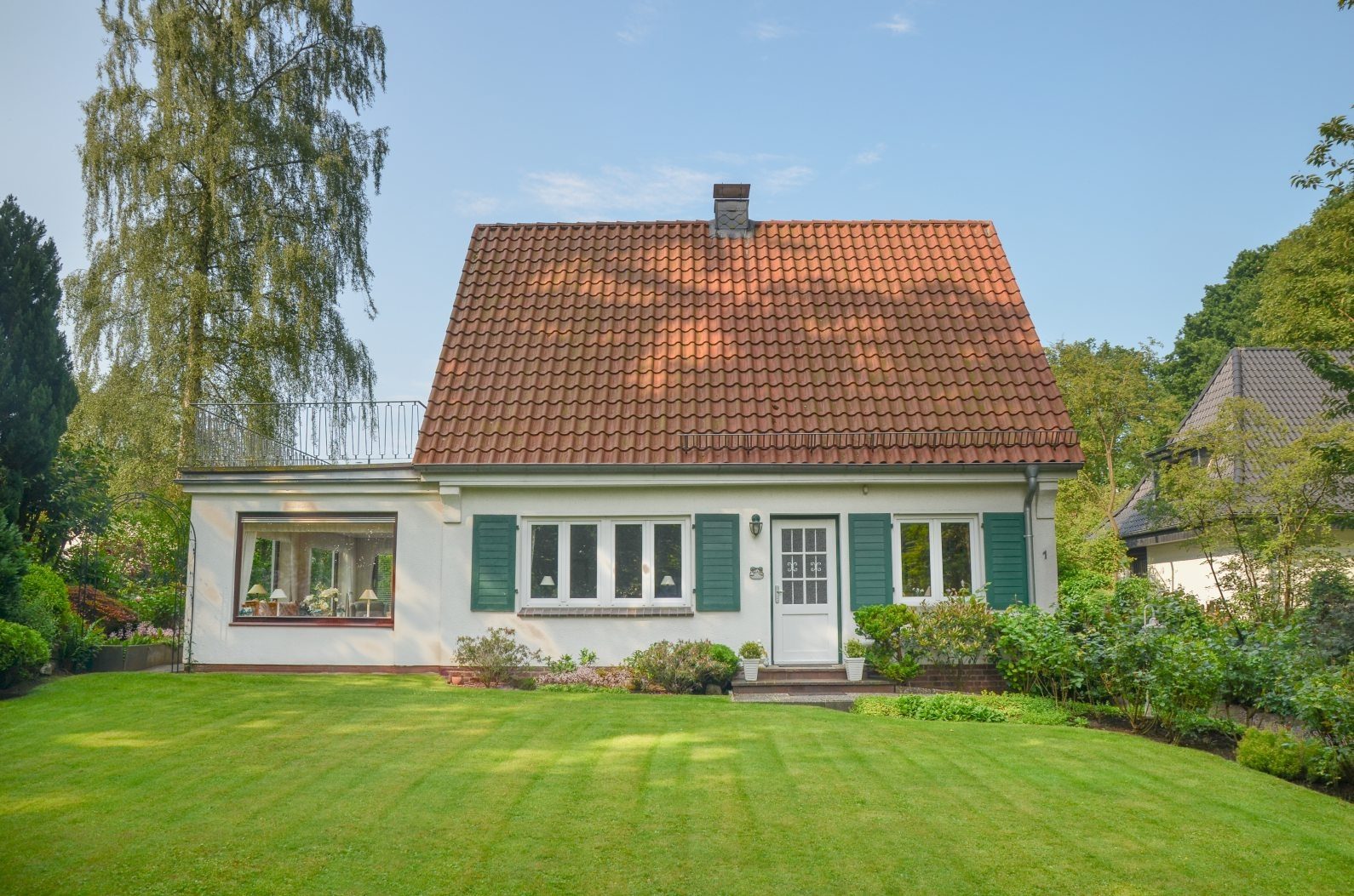 Immobilienangebot - Schwentinetal/Raisdorf - Alle - Charmantes Einfamilienhaus am idyllischen Rosensee – ein Refugium im Grünen