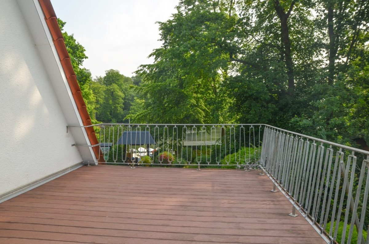 Immobilienangebot - Schwentinental-Raisdorf - Alle - Charmantes Einfamilienhaus am idyllischen Rosensee – ein Refugium im Grünen