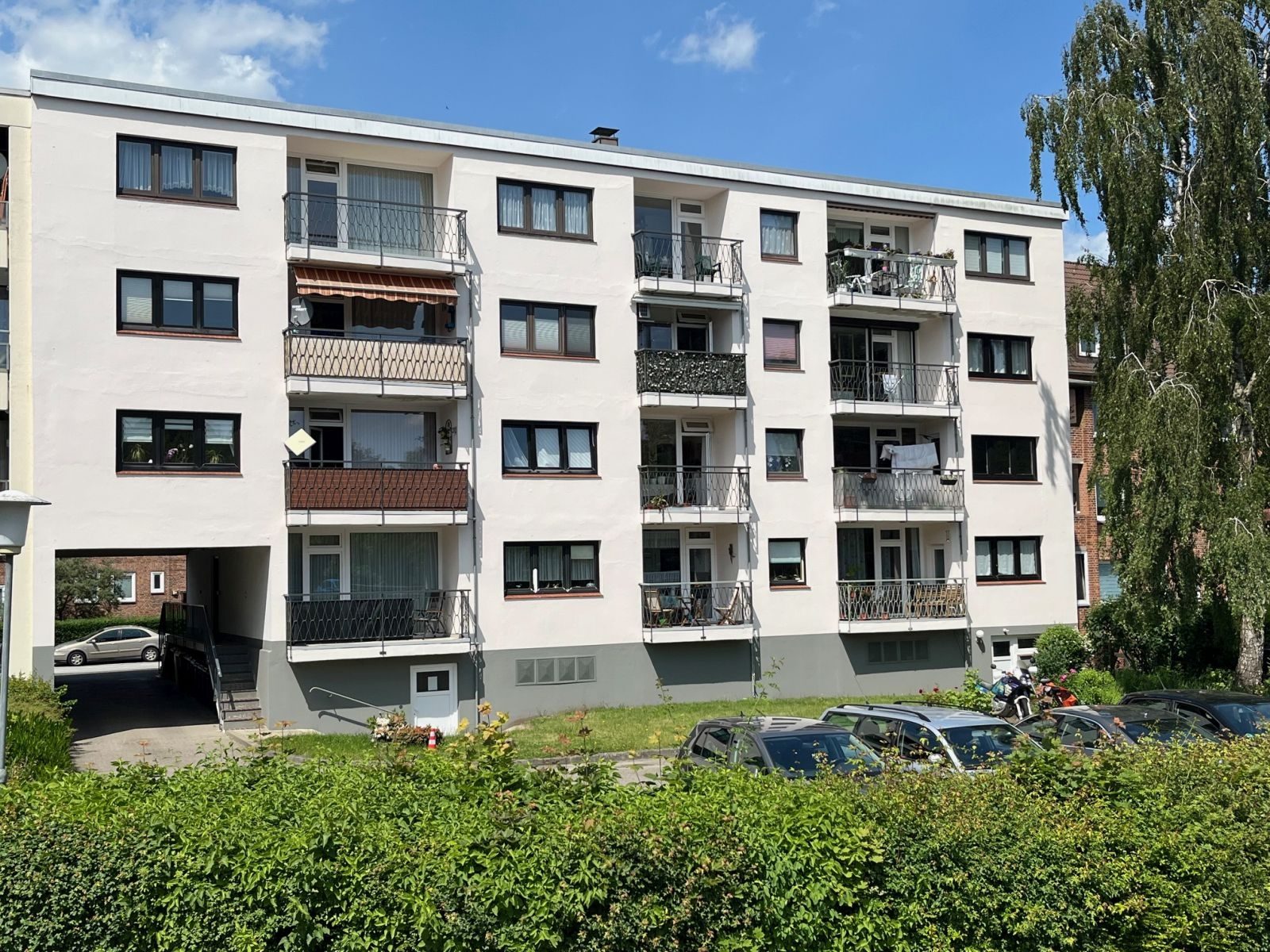 Immobilienangebot - Kiel / Hassee - Alle - Helle 3-Zimmer-ETW mit sonnigem Balkon, Aufzug und PKW-Stellplatz in Kiel-Hassee
