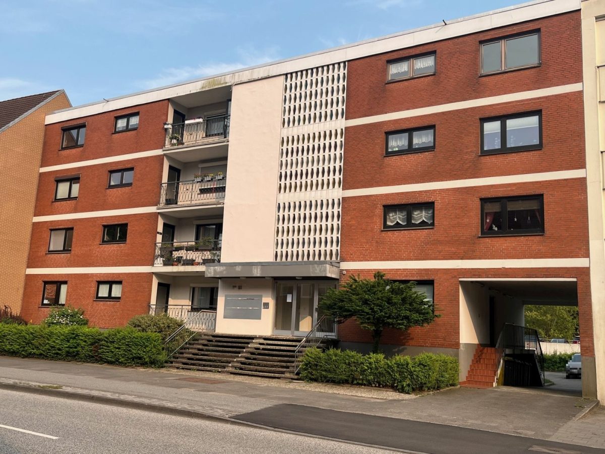 Immobilienangebot - Kiel / Hassee - Alle - Helle 3-Zimmer-ETW mit sonnigem Balkon, Aufzug und PKW-Stellplatz in Kiel-Hassee