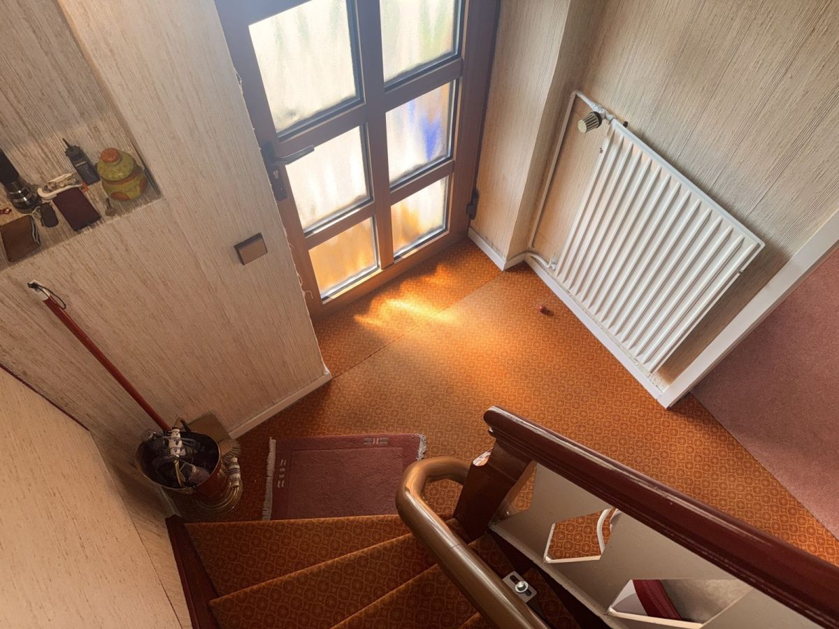 Immobilienangebot - Kiel / Hammer - Alle - Doppelhaushälfte mit Vollkeller und Garage in Kiel-Hammer
