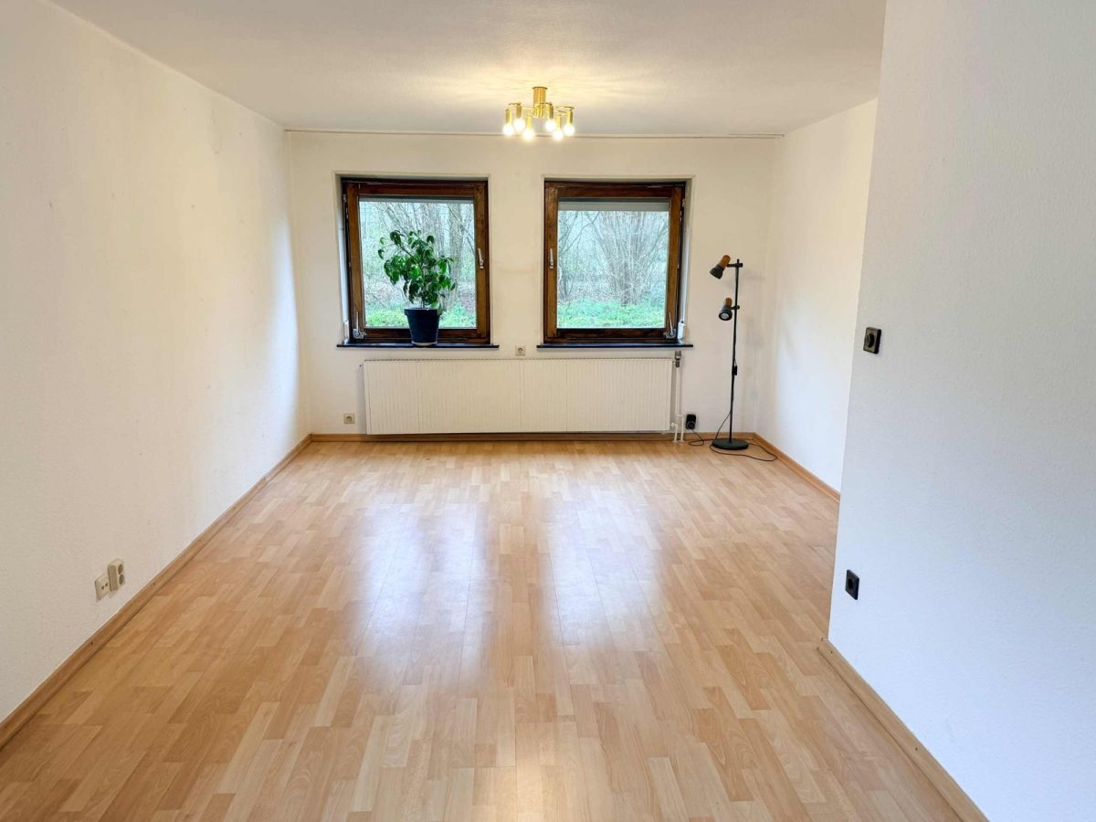 Immobilienangebot - Kronshagen - Alle - Doppelhaushälfte mit Vollkeller und Garage in Kronshagen