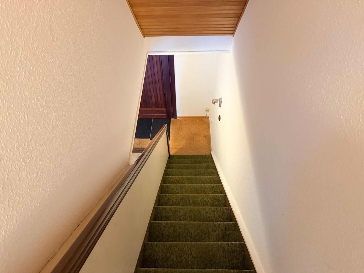 Immobilienangebot - Kronshagen - Alle - Doppelhaushälfte mit Vollkeller und Garage in Kronshagen