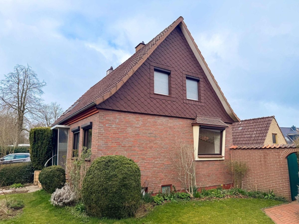 Immobilienangebot - Kronshagen - Alle - Doppelhaushälfte mit Vollkeller und Garage in Kronshagen