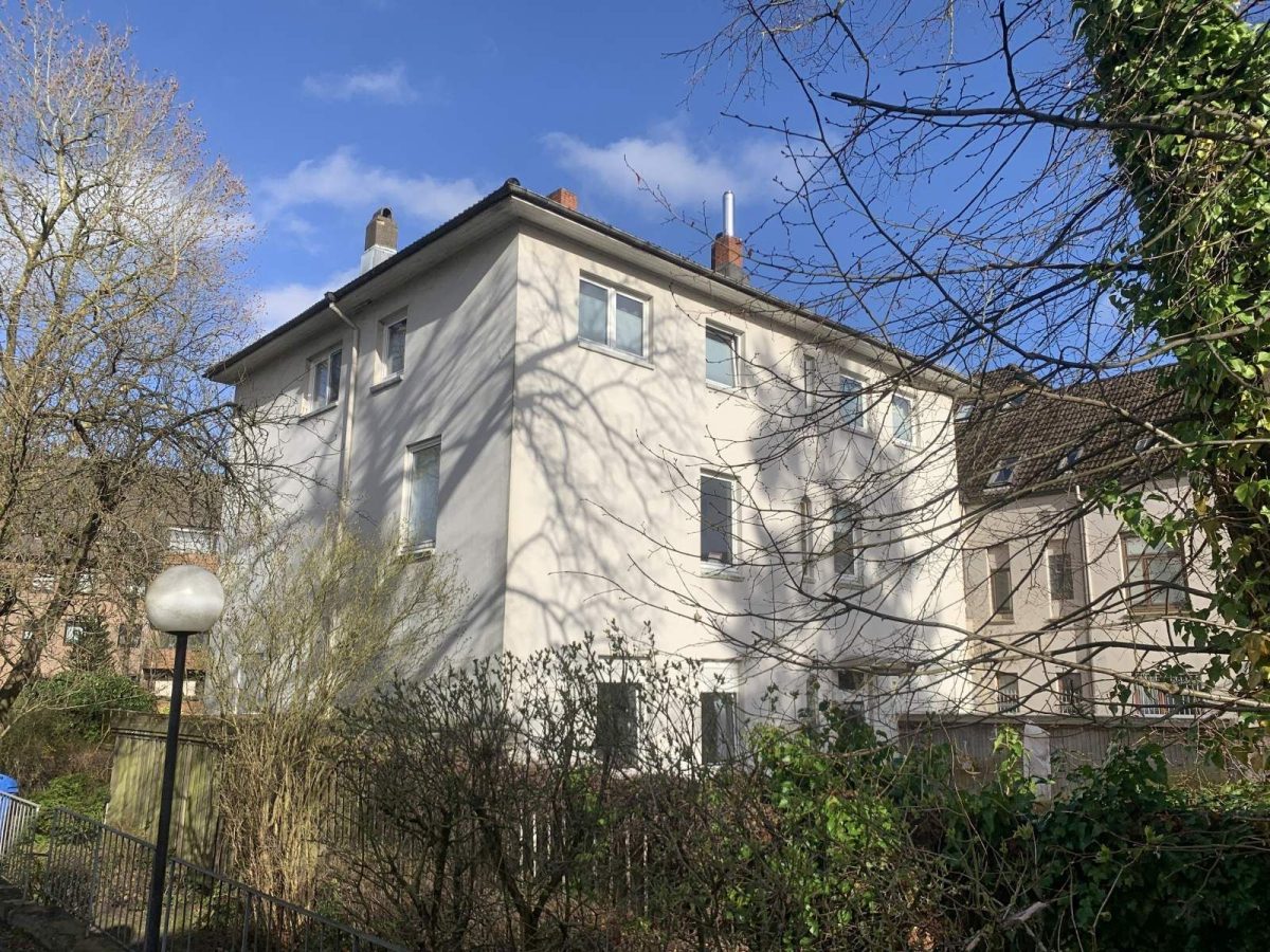 9125KC-01 Seitenansicht Immobilienangebot - Neumünster - Alle - Wohn- und Geschäftshaus mit 5 Garagen in Neumünster-Gartenstadt