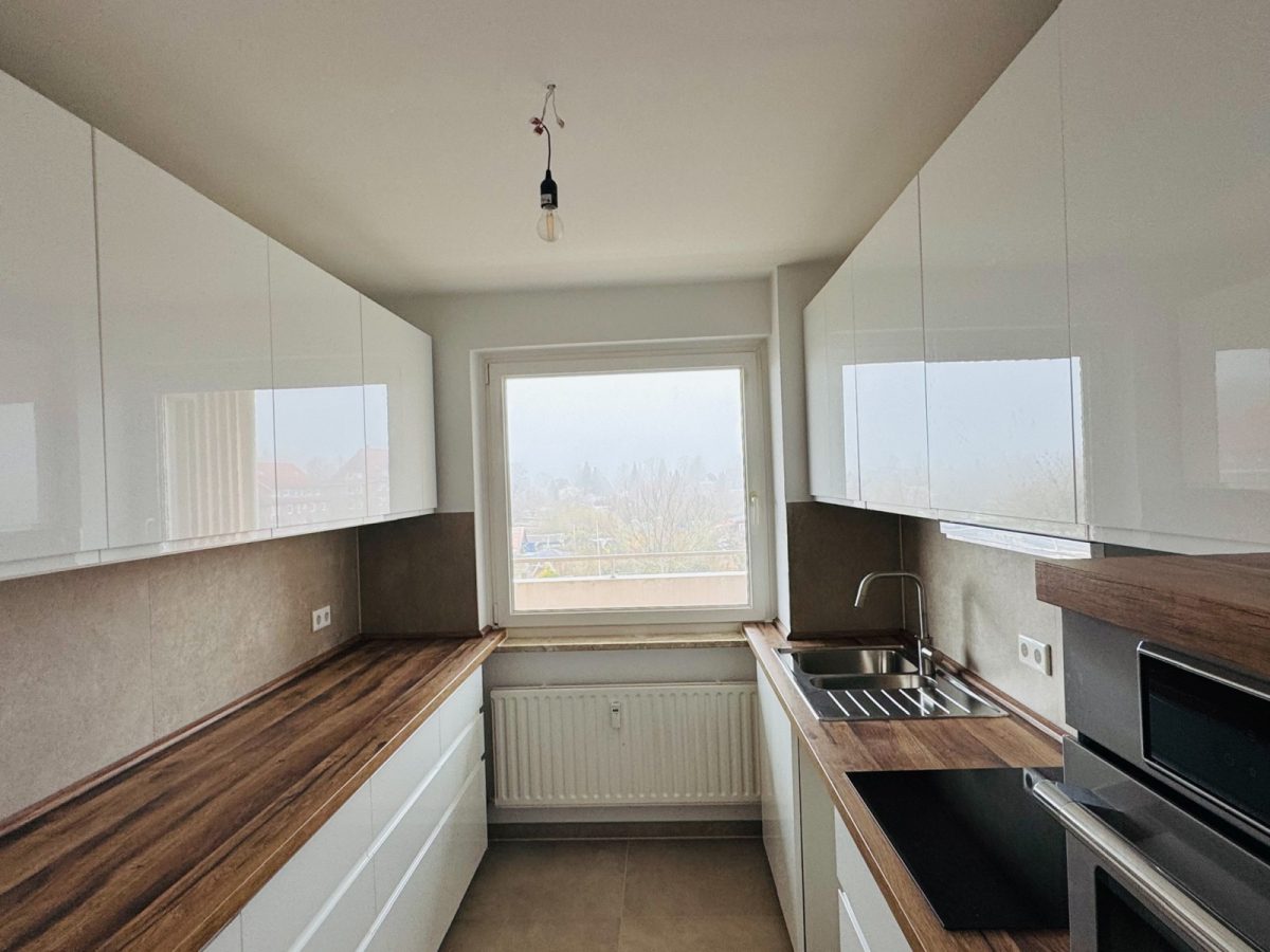 Immobilienangebot - Rendsburg - Alle - Zum Einzug bereit - 3 Zimmer ETW mit Balkon,  Aufzug und 2 Stellplätzen