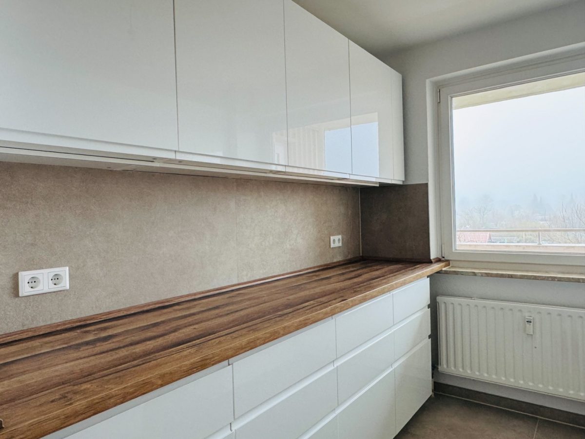 Immobilienangebot - Rendsburg - Alle - Zum Einzug bereit - 3 Zimmer ETW mit Balkon,  Aufzug und 2 Stellplätzen