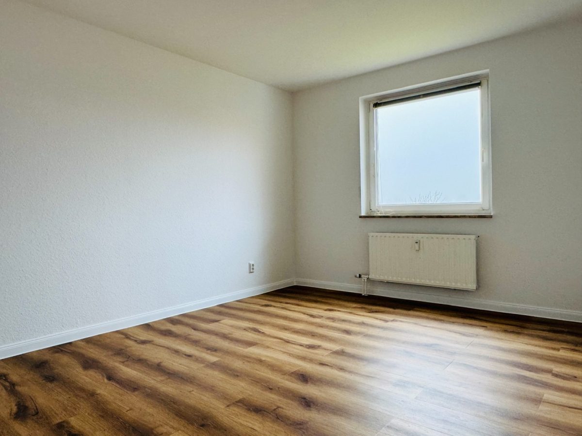 Immobilienangebot - Rendsburg - Alle - Zum Einzug bereit - 3 Zimmer ETW mit Balkon,  Aufzug und 2 Stellplätzen