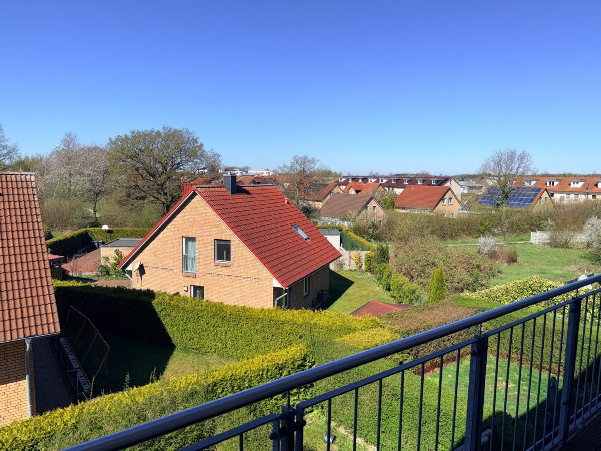 Immobilienangebot - Kiel / Neumeimersdorf - Alle - Stadthaus mit Dachterrasse in Kiel-Meimersdorf