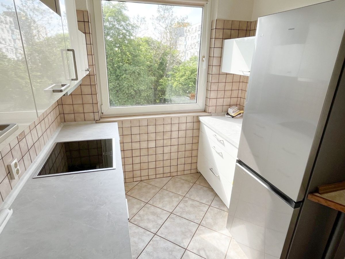 Immobilienangebot - Kiel / Mettenhof - Alle - Preiswerte 2-Zimmer-Wohnung mit neuer Küche in ruhiger Lage von Kiel-Mettenhof