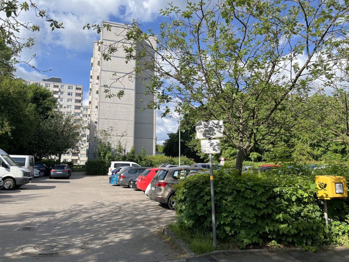 Immobilienangebot - Kiel / Mettenhof - Alle - Preiswerte 2-Zimmer-Wohnung mit neuer Küche in ruhiger Lage von Kiel-Mettenhof