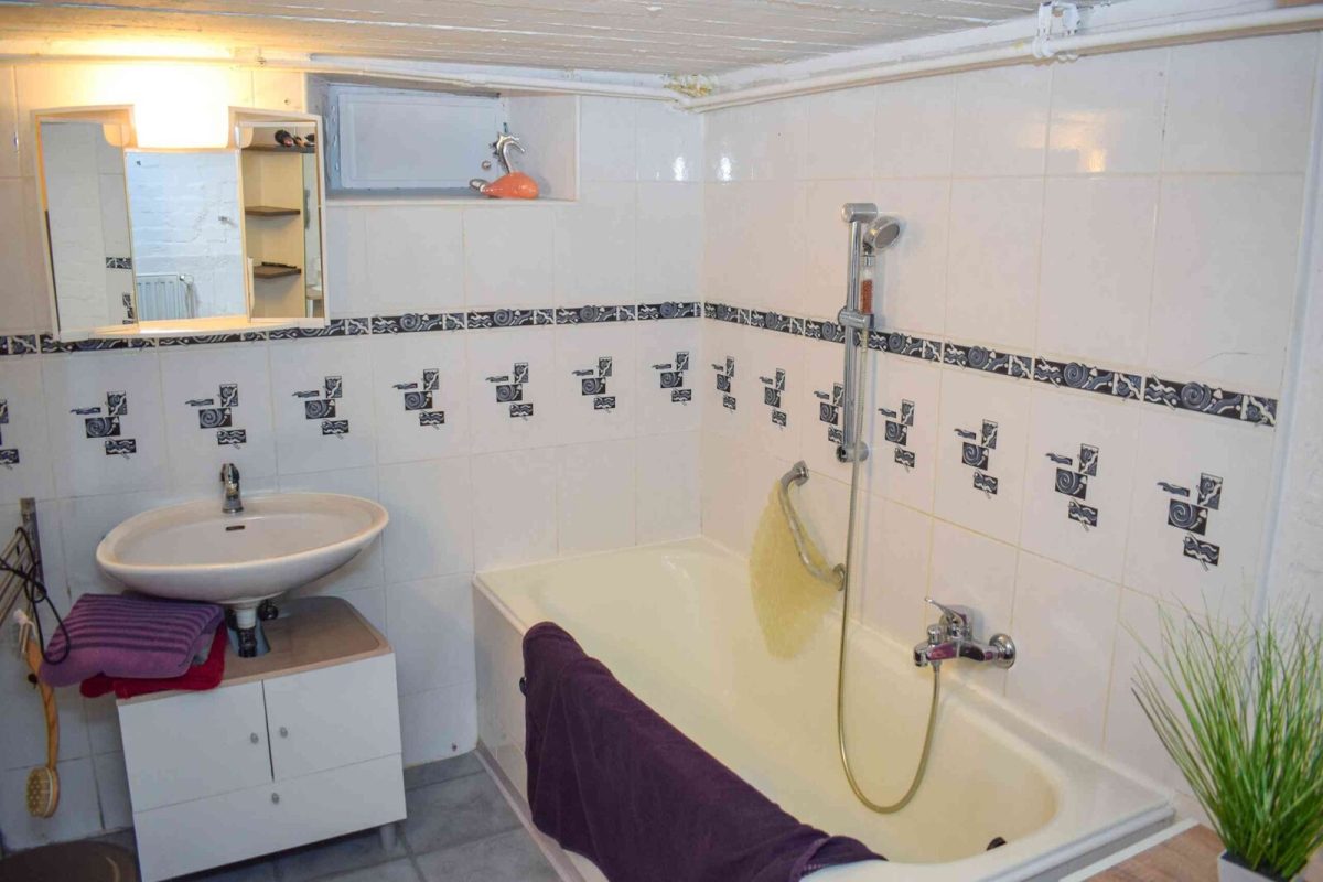 Immobilienangebot - Kiel / Elmschenhagen - Alle - Ein Haus für die Familie - REH mit viel Platz im Garten