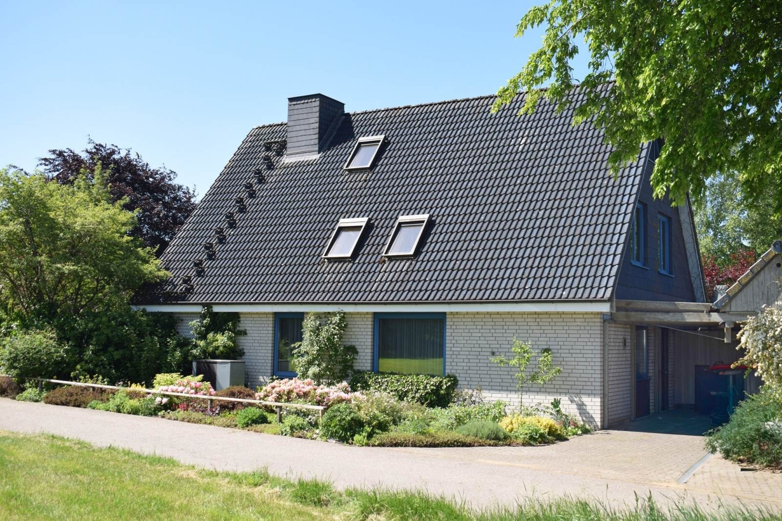 Immobilienangebot - Blumenthal - Alle - Außergewöhnliches Einfamilienhaus mit viel Platz auf Traumgrundstück in ruhiger Feldrandlage