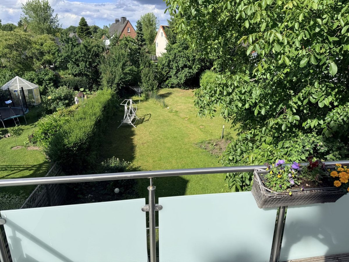 Immobilienangebot - Kronshagen - Alle - Offenes Bieterverfahren! Zweifamilienhaus in zentraler Lage der Gemeinde Kronshagen
