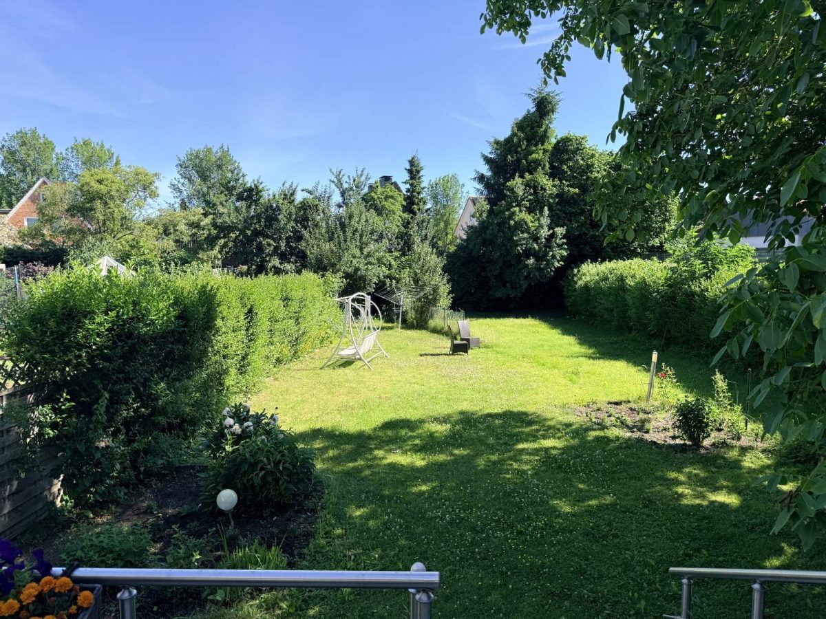 Immobilienangebot - Kronshagen - Alle - Offenes Bieterverfahren! Zweifamilienhaus in zentraler Lage der Gemeinde Kronshagen