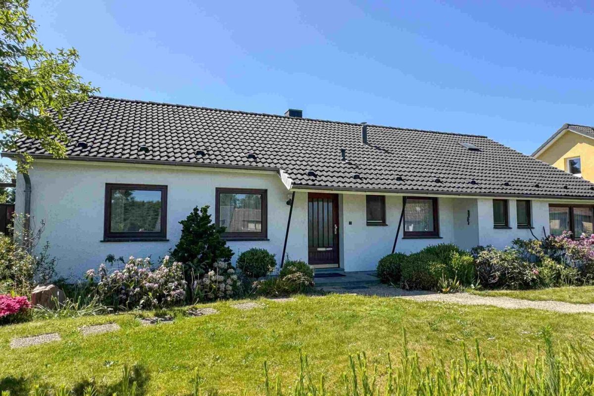 Immobilienangebot - Kiel / Kroog - Alle - Blick zum Verlieben - Bungalow mit Weitblick in Kiel-Kroog