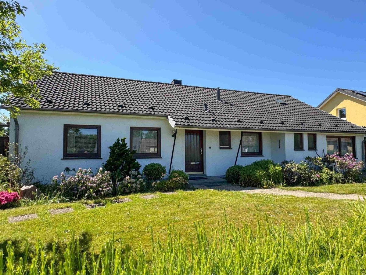 Immobilienangebot - Kiel / Kroog - Alle - Blick zum Verlieben - Bungalow mit Weitblick in Kiel-Kroog