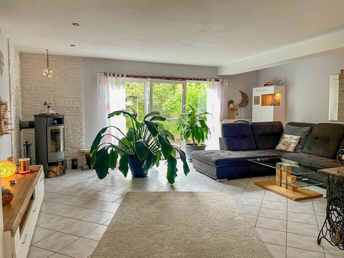 Immobilienangebot - Dobersdorf / Tökendorf - Alle - Einziehen- Ankommen-Wohlfühlen
Einfamilienhaus in Tökendorf