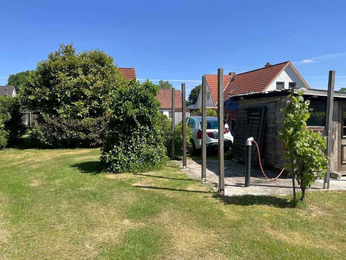 Immobilienangebot - Quarnbek / Flemhude - Alle - Täglich Ferien von der Stadt – kleines EFH mit großem Garten in Flemhude