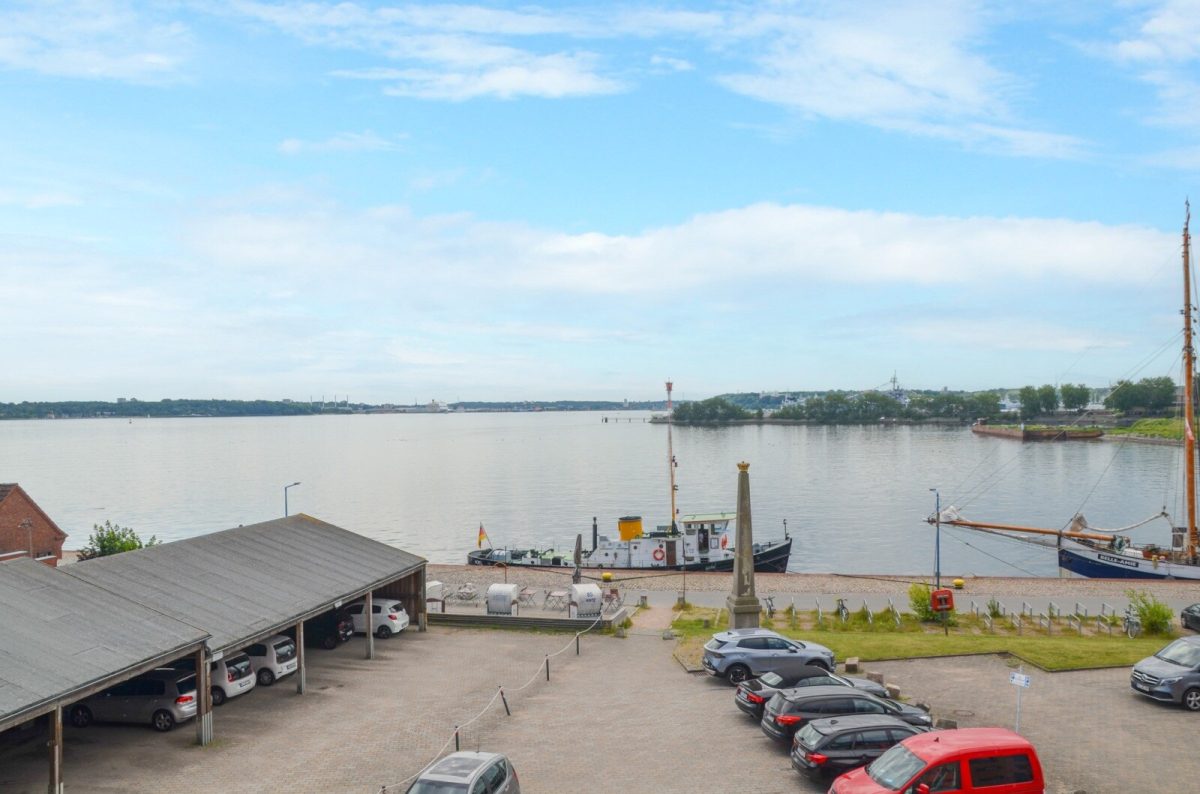 Immobilienangebot - Kiel / Holtenau - Alle - Das pure Glücksgefühl  - Charmante Eigentumswohnung mit Traumblick am Tiessenkai