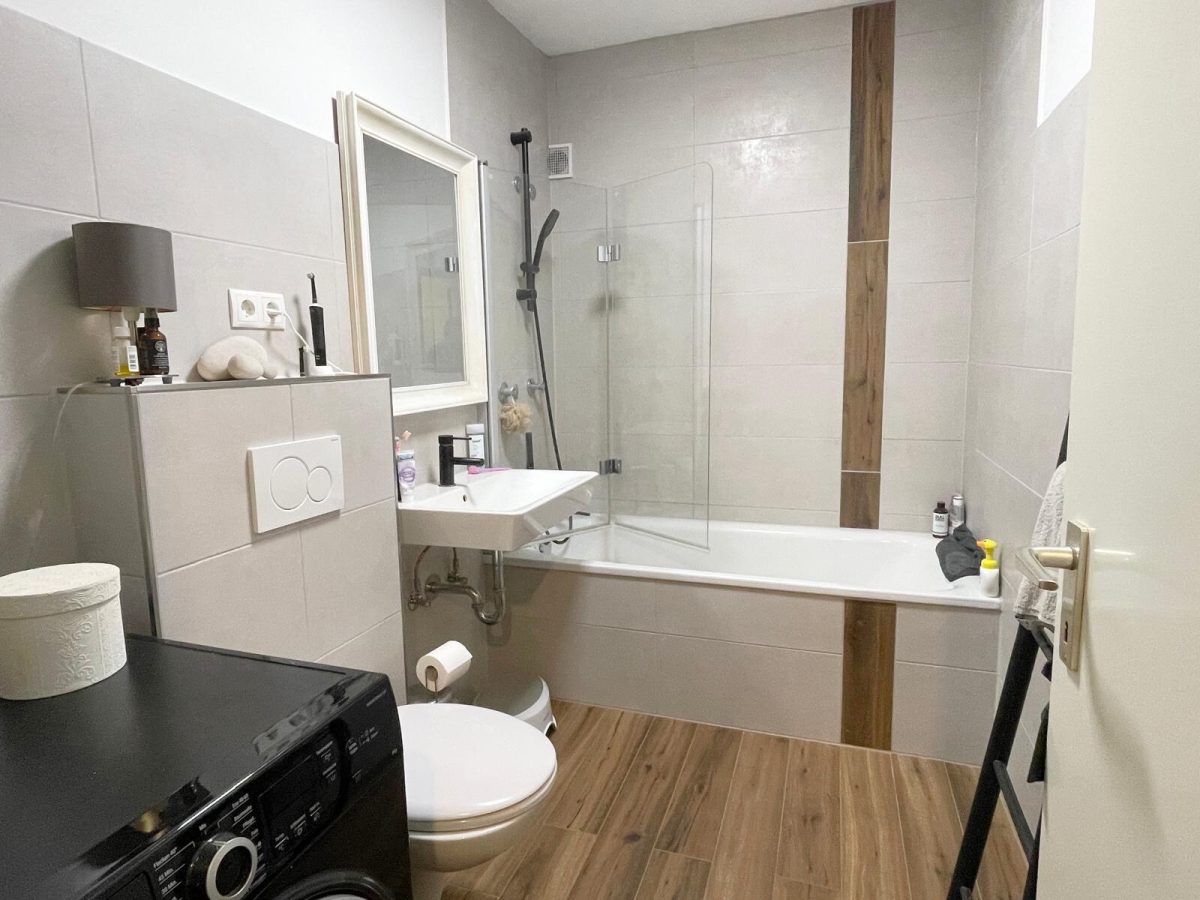 Immobilienangebot - Kiel - Alle - Schon im 1. OG ganz oben - aussichtsreiche 3-Zimmer-ETW mit Dachterrasse und Garage in Elmschenhagen