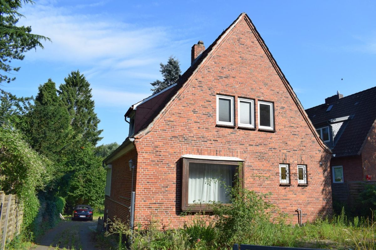 9185CS-07 Altbestand Immobilienangebot - Kiel / Hassee - Grundstücke - 1182 m² großes Baugrundstück mit Altbestand (Abrissobjekt) in 24113 Kiel-Hassee