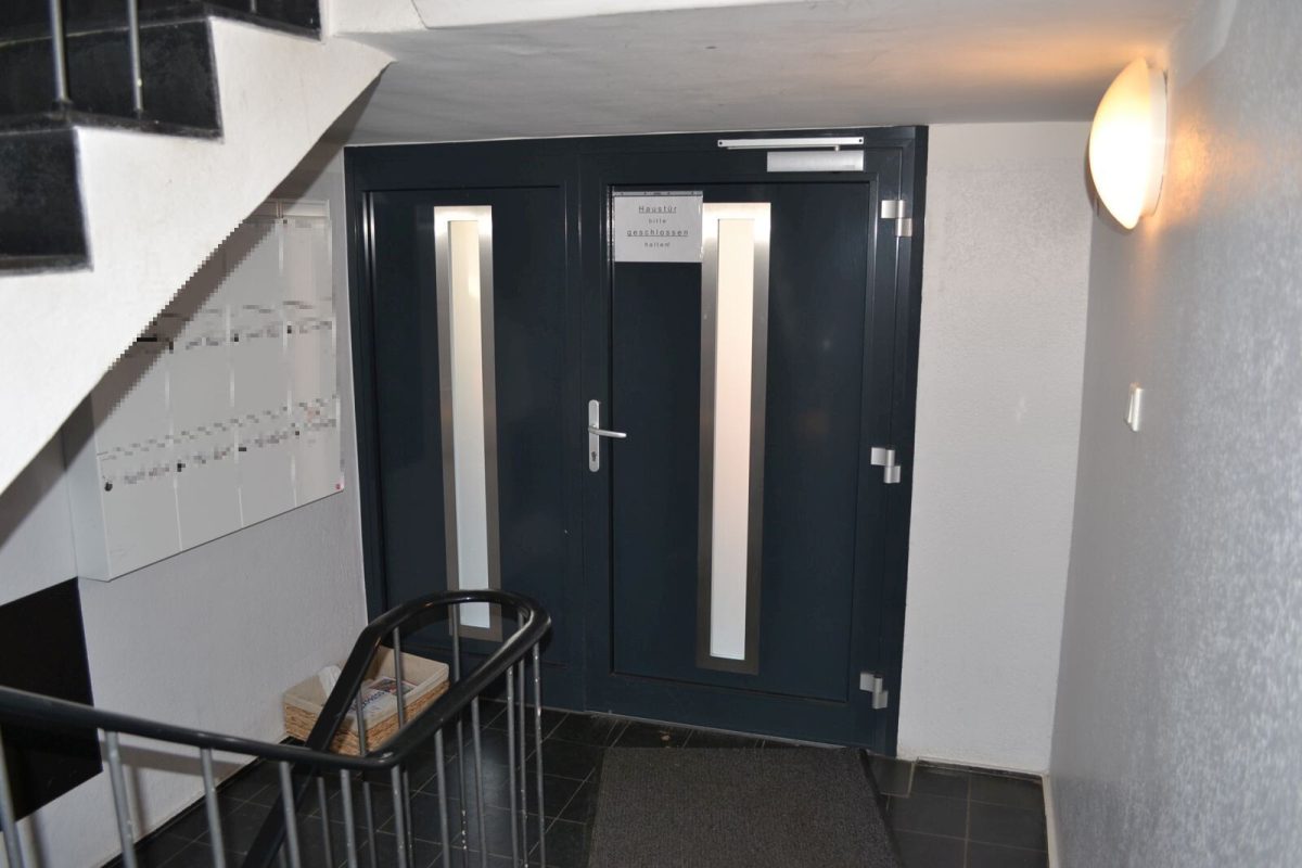 Immobilienangebot - Kiel - Alle - Fertig zum Erstbezug - aufwendig modernisierte 3-Zimmer-ETW mit optionalem PKW-Stellplatz in Uninähe