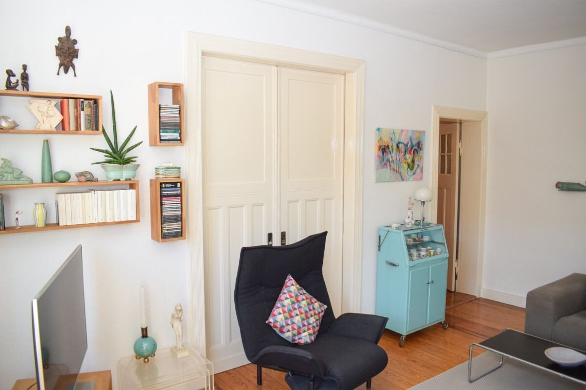 Immobilienangebot - Kiel - Alle - Vermietete charmante 3,5 Zimmer-Altbauwohnung in
             Kiel-Blücherplatz